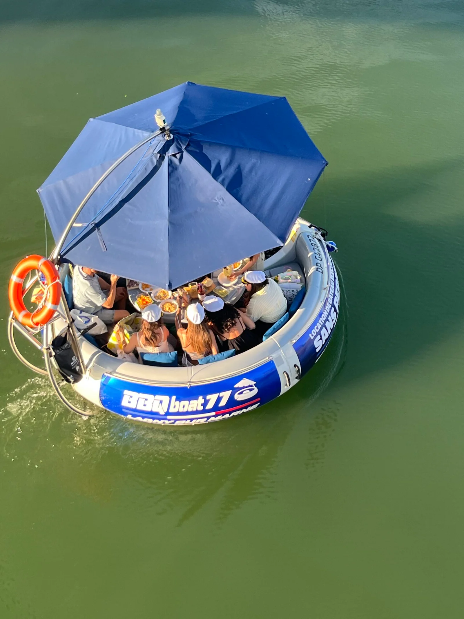 BBQ Boat sur la Marne